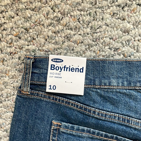 NWT: Old Navy jean shorts size 10 - Picture 4 of 4